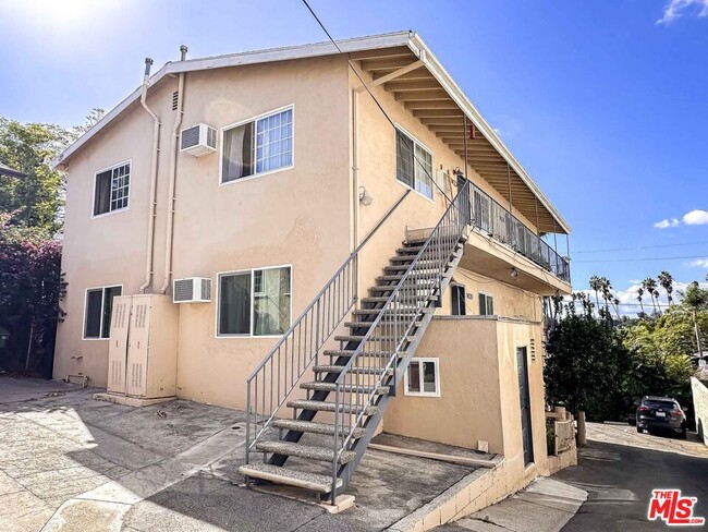 property at 1421 Waterloo St