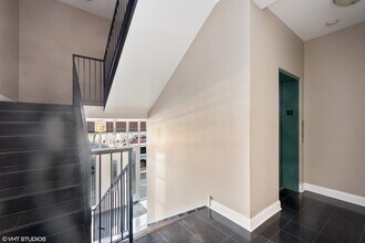 5758 N California Ave in Chicago, IL - Building Photo - Building Photo