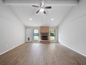 327 Muirwood Ln in Sugar Land, TX - Building Photo - Building Photo