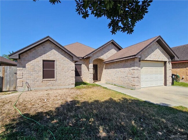 1911 Largo St in Weslaco, TX - Building Photo - Building Photo