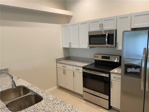 843 Mohawk Pkwy in Cape Coral, FL - Building Photo - Building Photo
