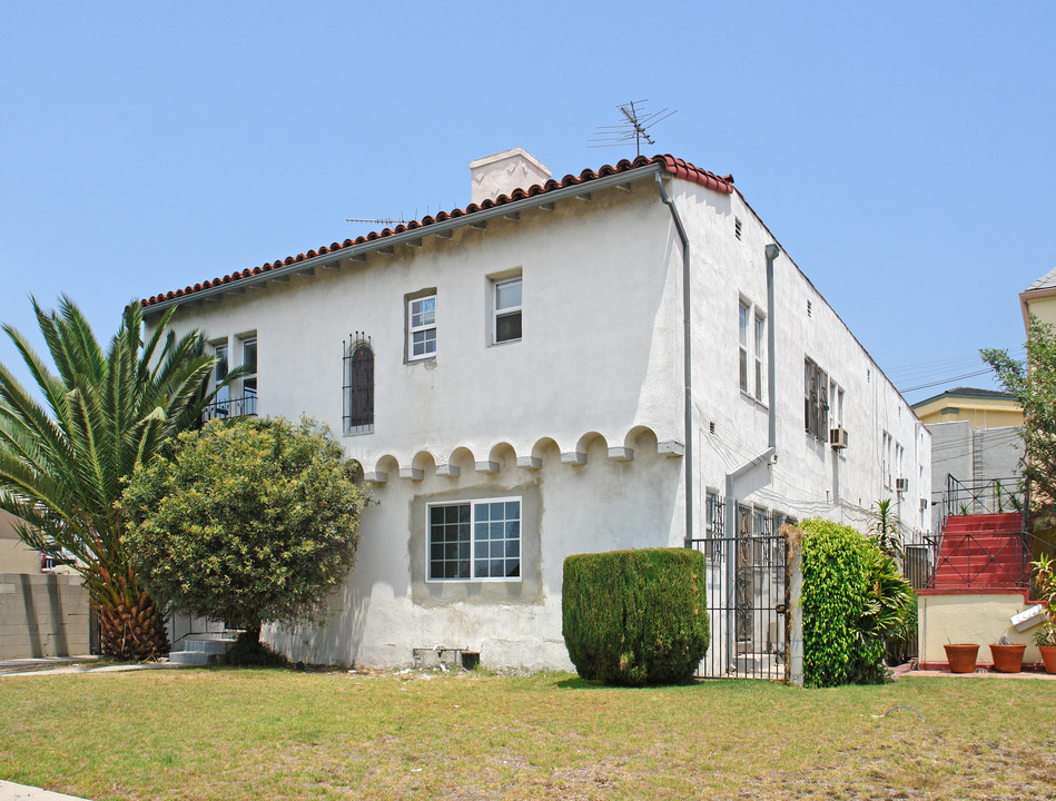 8457 Blackburn Ave in Los Angeles, CA - Building Photo