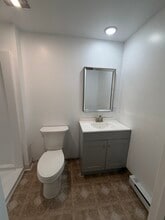 745 Fairground Ave in Chambersburg, PA - Foto de edificio - Building Photo