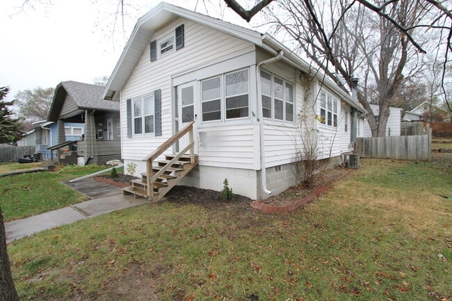 property at 2021 N 64th St