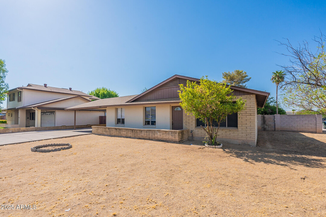 2019 W Wescott Dr in Phoenix, AZ - Building Photo