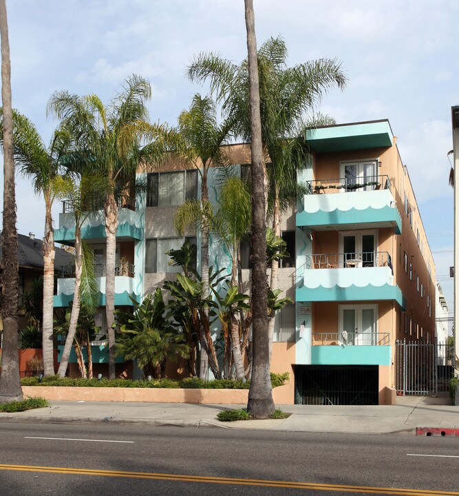 Ocean Palms Apartments in Long Beach, CA - Building Photo