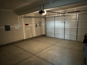 5937 Littlestone St in Sacramento, CA - Foto de edificio - Building Photo