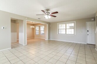 10576 Inverness Dr in Jacksonville, FL - Building Photo - Building Photo