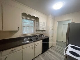 510 Arrowhead Trl in Warner Robins, GA - Building Photo