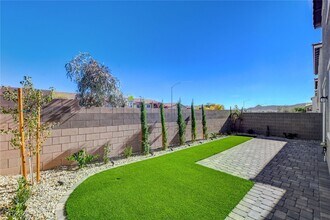 5736 Remy Rain St in Las Vegas, NV - Building Photo - Building Photo