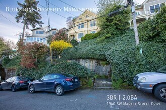 1940 SW Market St Dr in Portland, OR - Building Photo - Building Photo