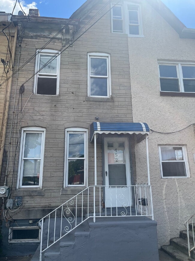 property at 452 Klagg Ave