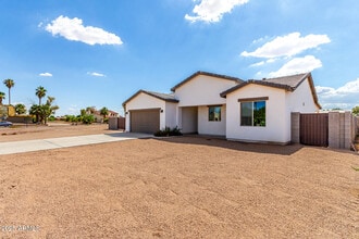 8944 W Century Dr in Arizona City, AZ - Building Photo - Building Photo