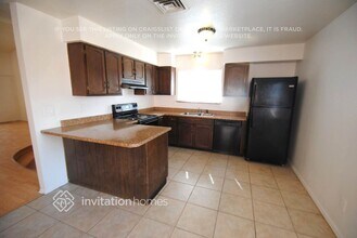 7310 W Cavalier Dr in Glendale, AZ - Foto de edificio - Building Photo