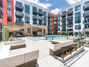 Modera SoBro in Nashville, TN - Foto de edificio - Building Photo