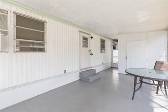 6610 Avocado Dr in New Port Richey, FL - Building Photo - Building Photo