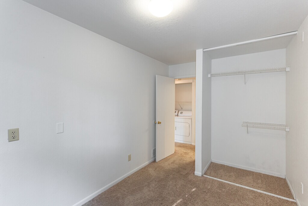 Hawks Pointe Apartments Lawrence, KS Apartments For Rent