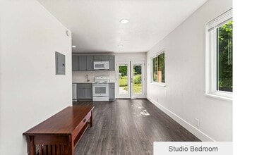 571 S Taft St in Lakewood, CO - Building Photo - Building Photo