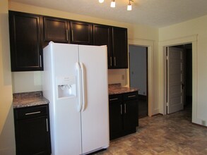 225 E Findlay St in Carey, OH - Foto de edificio - Building Photo