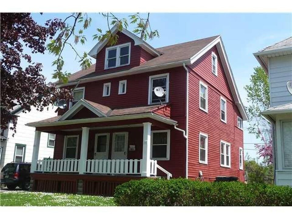 114-116-116 Depew St in Rochester, NY - Building Photo