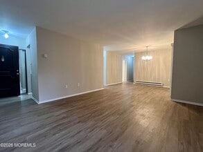 159 Cross Slope Ct in Englishtown, NJ - Building Photo - Building Photo