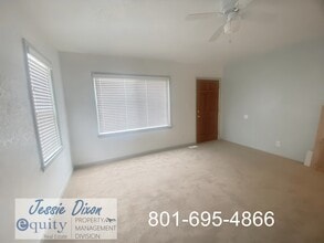 219 Country Club Dr in Ogden, UT - Building Photo - Building Photo