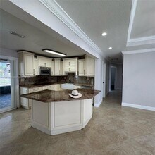 4261 SW 22nd St in Fort Lauderdale, FL - Building Photo - Building Photo