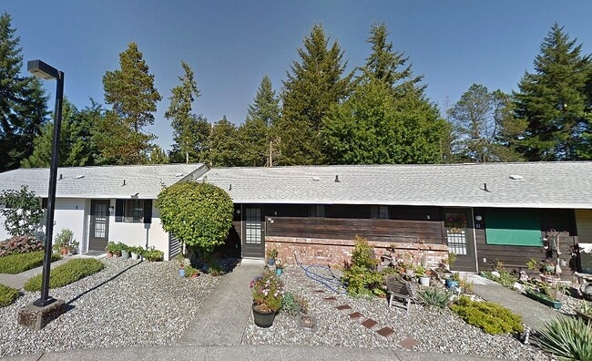 1100 N 12th St in Shelton, WA - Building Photo - Building Photo