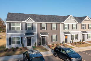 Hampton Townes in Greenville, SC - Building Photo
