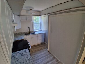 65-67 Railroad St in Glen Lyon, PA - Foto de edificio - Building Photo