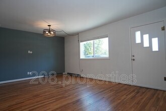 4201 W Kootenai St in Boise, ID - Building Photo - Building Photo