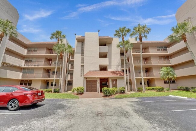 property at 1900 Sabal Palm Dr