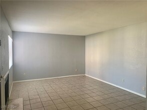2752 Eldora Cir in Las Vegas, NV - Foto de edificio - Building Photo