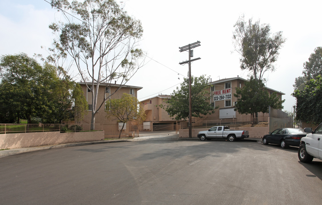 532 San Benito Street Apartments in Los Angeles, CA - Building Photo