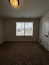 1506 Fredrick Dr in Clarksville, TN - Foto de edificio - Building Photo