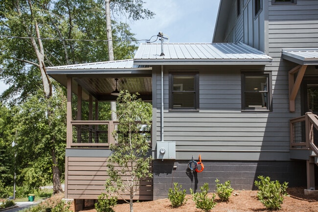 132 Flint St in Athens, GA - Building Photo - Building Photo