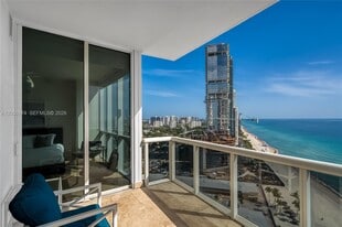 18201 Collins Ave in Sunny Isles Beach, FL - Building Photo