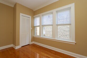 4457 W Wrightwood Ave in Chicago, IL - Building Photo - Building Photo