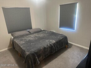 5330 Oak Forest Dr in Jacksonville, FL - Building Photo - Building Photo