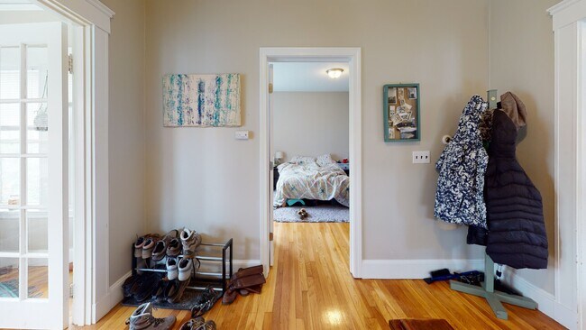 48 South Crescent Circuit, Unit 2 in Boston, MA - Building Photo - Building Photo