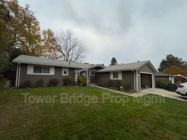 7445 Midiron Dr in Fair Oaks, CA - Building Photo - Building Photo