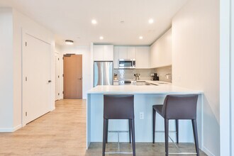 131 Seaport Blvd in Boston, MA - Building Photo - Building Photo