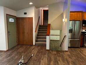 3 N Summit Dr in Bellingham, WA - Building Photo - Building Photo