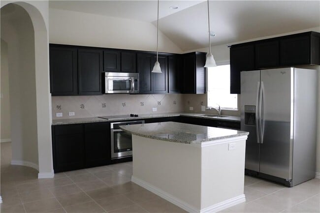 913 Wolcott Dr in Leander, TX - Building Photo - Building Photo