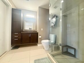 32 Traveler St, Unit 609 in Boston, MA - Building Photo - Building Photo