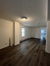 310 E Jersey St, Unit 1st floor in Elizabeth, NJ - Building Photo - Building Photo