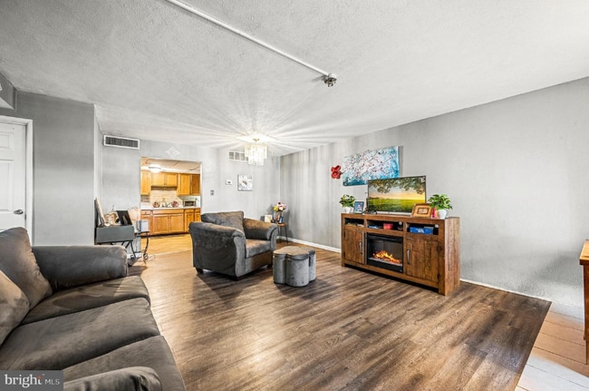 property at 4411 Forest Ln