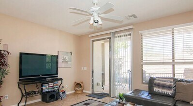 1560 W Satinwood Dr in Phoenix, AZ - Building Photo - Building Photo