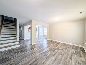 830-832 N Taylor St in Wake Forest, NC - Building Photo - Building Photo