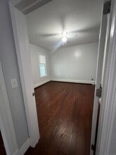 982 Dixwell Ave in Hamden, CT - Building Photo - Building Photo